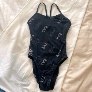 Women's / Junior's TYR Cutoutfit one piece size 28 (XS)